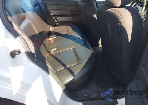 2010 Ford Crown Victoria Police/Police Interceptor из США, поврежденный, VIN 2FABP7BV4AX138879